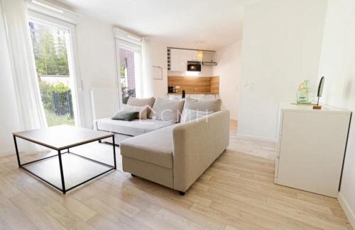 Fontenay-sous-Bois Apartment | Pascal’s Cosy Retreat