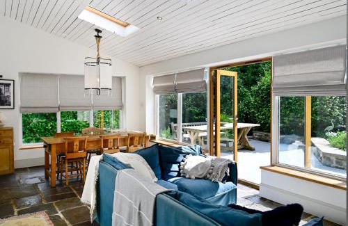 Radyr and Morganstown House | Pass the Keys 4-Bedroom Retreat in Radyr wLush Gardens Parking