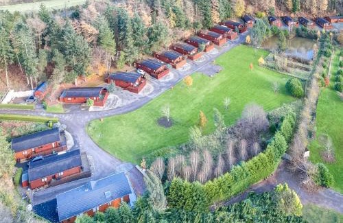 Bridgnorth House | Pass the Keys Astbury Falls Escape – A Tranquil Stay in Nature