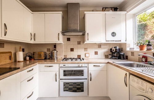 Exeter House | Pass the Keys | Bright and private home