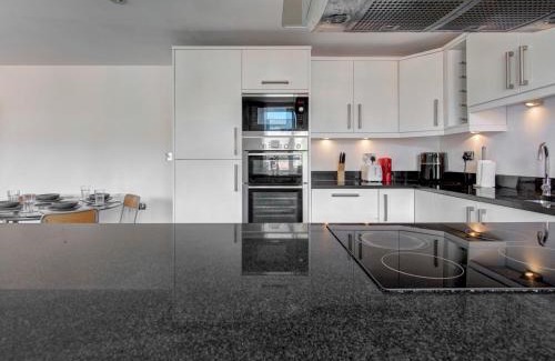 Trafford Apartment | Pass the Keys Bright & Stylish Apartment in Altrincham