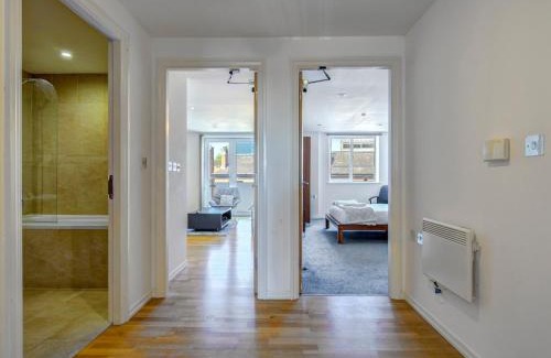 Trafford Apartment | Pass the Keys Bright & Stylish Apartment in Altrincham