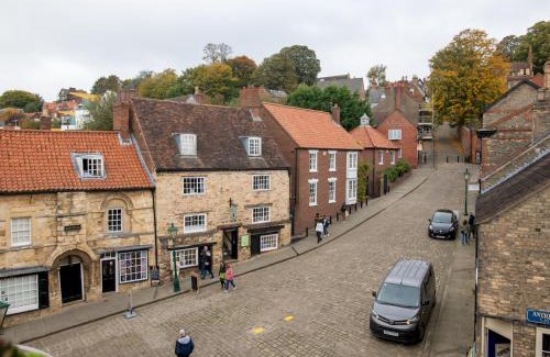 Lincoln Apartment | Pass the Keys Cathedral Views Luxury Living Historic Lincoln