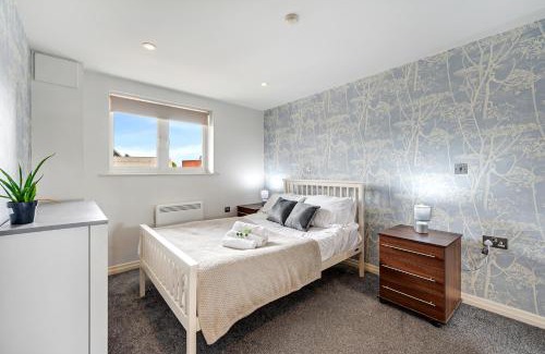 Trafford Apartment | Pass the Keys Central Altrincham 2Bed Apartment