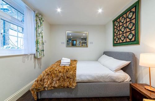 Brixton Apartment | Pass the Keys - Cozy Brixton Hideaway Cute & Convenient Stay
