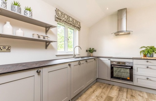 Funtington House | Pass the Keys | Delightful 2Bed Lodge in Downland Village