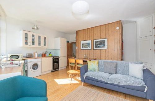 Wadsworth House | Pass the Keys Family Haven -Amazing Views-Heart of Hebden Bridge
