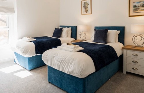Hoylake Apartment | Pass the Keys | Golfer's paradise with views of Royal Liverpool Golf Club