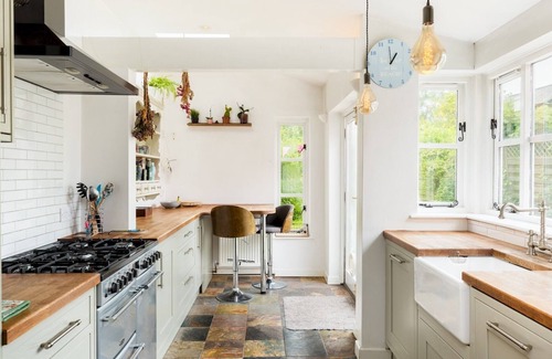 Tiddington House | Pass the keys | Historic 2 Bed in Tiddington