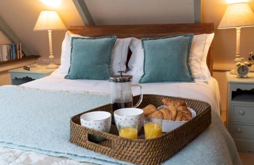 Wedmore House | Pass The Keys Ian's Cottage, Wedmore - country cottage for two
