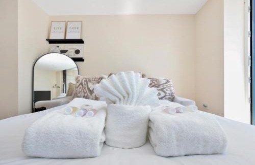 Newham Apartment | Pass the Keys Luxury 1bedroom studio apartment in central London