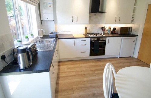 Exeter House | Pass the Keys Modern 3Bedroom home close to Exeter Quay, with Free parking