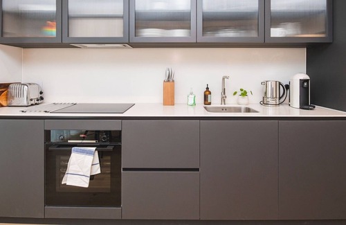Tottenham Hale Apartment | Pass the Keys | New flat with view over London Tottenham Hale