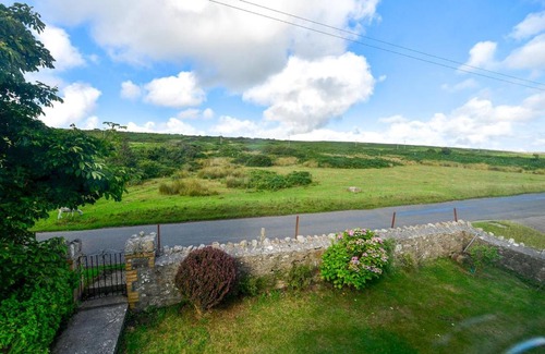 Reynoldston House | Pass the Keys Newly Renovated Quiet Rural 4 Bed Holiday Home