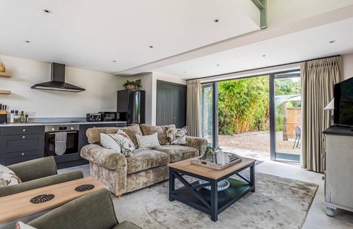 Funtington House | Pass the Keys | Peaceful And Beautiful Barn In Downland Village