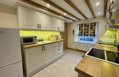 Hulme End House | Pass the Keys Quaint & Cosy Cottage Hamlet Location for 4 & Pets