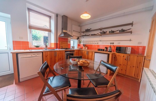 New Mills House | Pass the Keys | Spacious Garden Home in New Mills - Pet Friendly