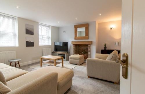 West Auckland House | Pass the Keys Stylish 3Bed Cottage in West Auckland 2 Bath