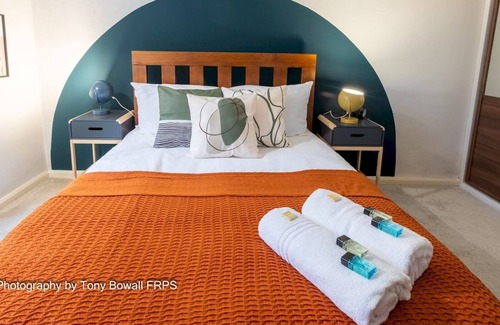Rottingdean Apartment | Pass the Keys | Stylish seaside retreat with free parking