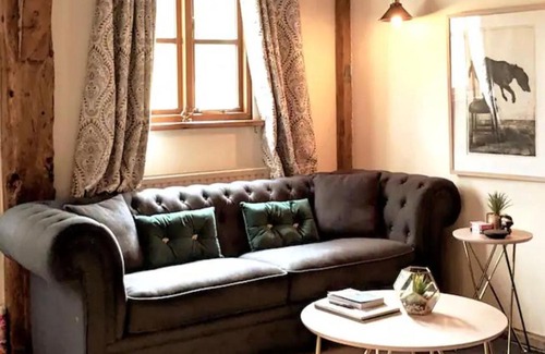 Abbess Roding House | Pass the Keys The Granary the perfect Country Cottage all year