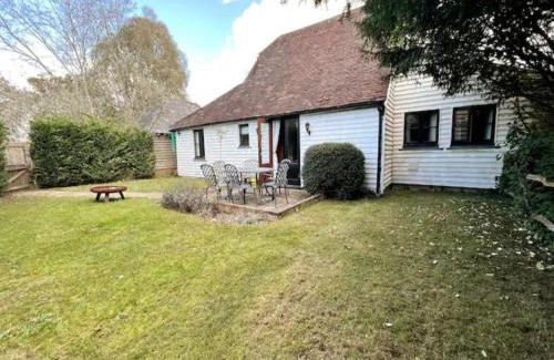 Abbess Roding House | Pass the Keys The Granary the perfect Country Cottage all year