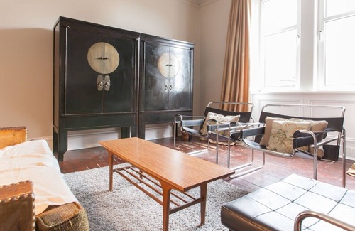 Bruntsfield Apartment | Pass the Keys | Trendy Urban Retreat in Central Edinburgh City