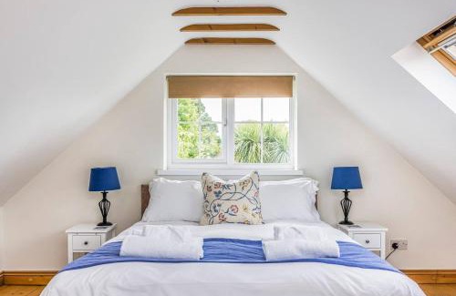 West Wittering House | Pass the Keys Walk to West Wittering Beach