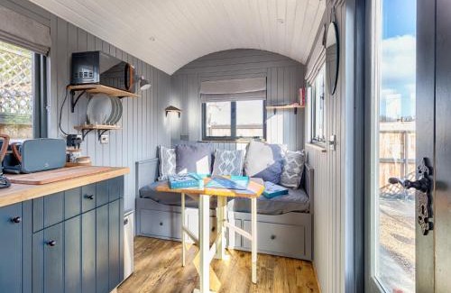 Ewelme House | Pass the Keys Whitstable Shepherds Hut minutes from the Harbour
