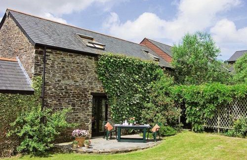 Stowford House | Passion Flower Cottage - E1468