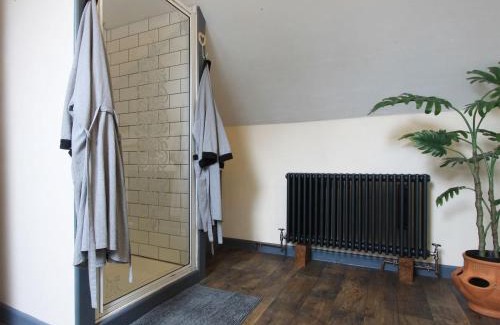 Stowford House | Passion Flower Cottage - E1468