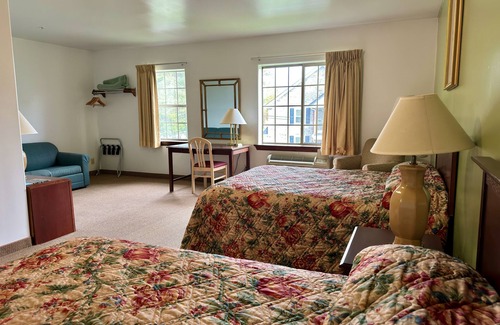 Paradise Hotel | Passport Inn