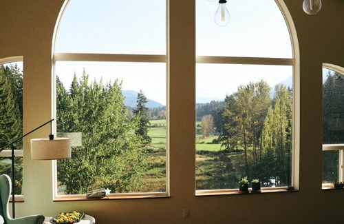 Duncan House | Pastoral Paradise - Modern light filled Farmhouse on Organic Farm
