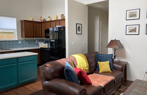 Pateros House | Pateros, WA "Getaway" 2BR 2BA Sleeps 6!