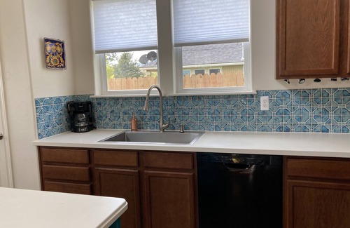 Pateros House | Pateros, WA "Getaway" 2BR 2BA Sleeps 6!