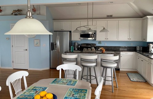 South Beach Haven House | Path to beach across the street! Amazing Ocean and Bay Views