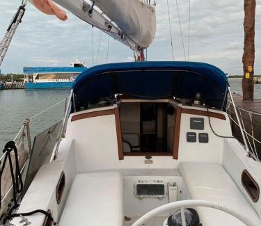 Isla Holbox Boat Rental | Patience Sailboat de 1 recámara