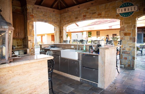 Brenham Cabin | Patio cottage at Rockin' Star Ranch