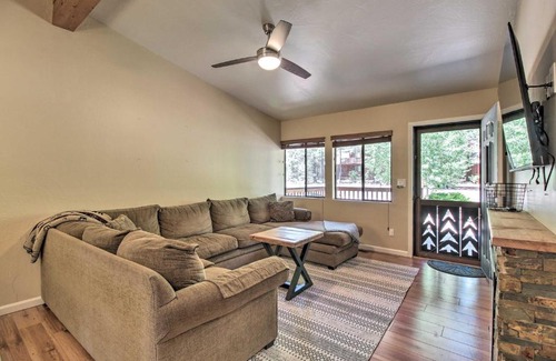 Pinetop House | Patio, Fenced Yard Pet-Friendly Pinetop Cabin!