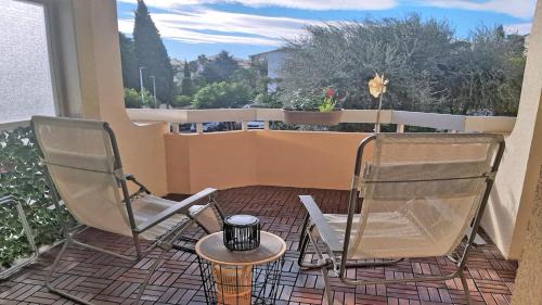 Sainte-Maxime Apartment | Patio Fleuri