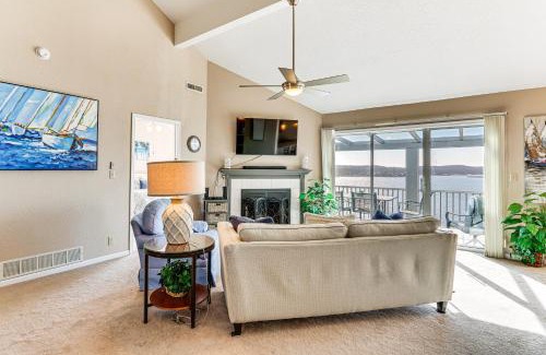 Village of Four Seasons Apartment | Patio, Views and Pools Lake of the Ozarks Condo!