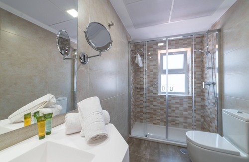 Punta Umbria Hotel | Pato Rojo
