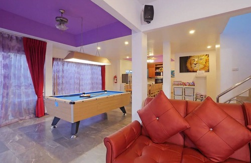 Na Kluea Villa | Pattaya Pool Villa