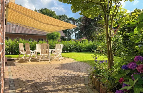 Haren House | Paula invites you - your feel-good home near Dankern Castle & bathing lake