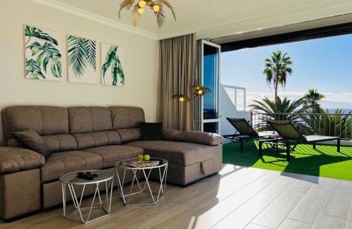 Los Gigantes Apartment | PaulMarie Superior Ocean Lounge