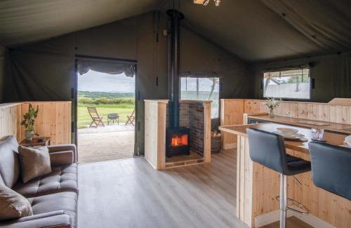 Llangennith Other | Paviland - Safari Glamping Tent - Llangennith