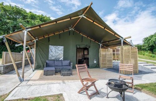 Llangennith Other | Paviland - Safari Glamping Tent - Llangennith