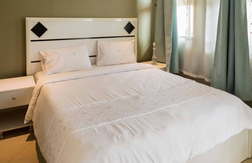Entebbe Hotel | Pavillion Hotel
