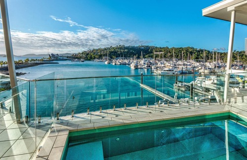Hamilton Island Apartment | Pavillions Penthouse 25 - Waterfront with private pool, golf buggy and transfers