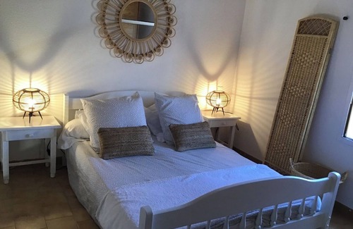 La Franqui-Plage Cabin | Pavillon au la Franqui, a stone's throw from the sea.