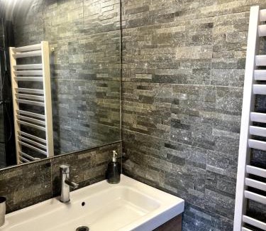 Le Blanc-Mesnil Apartment | Pavillon indépendant au 1er étage de deux chambres